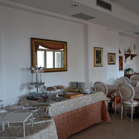 Hotel Noris Finale Ligure Exteriör bild