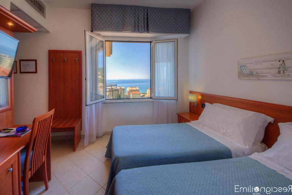 Hotel Noris Finale Ligure Exteriör bild