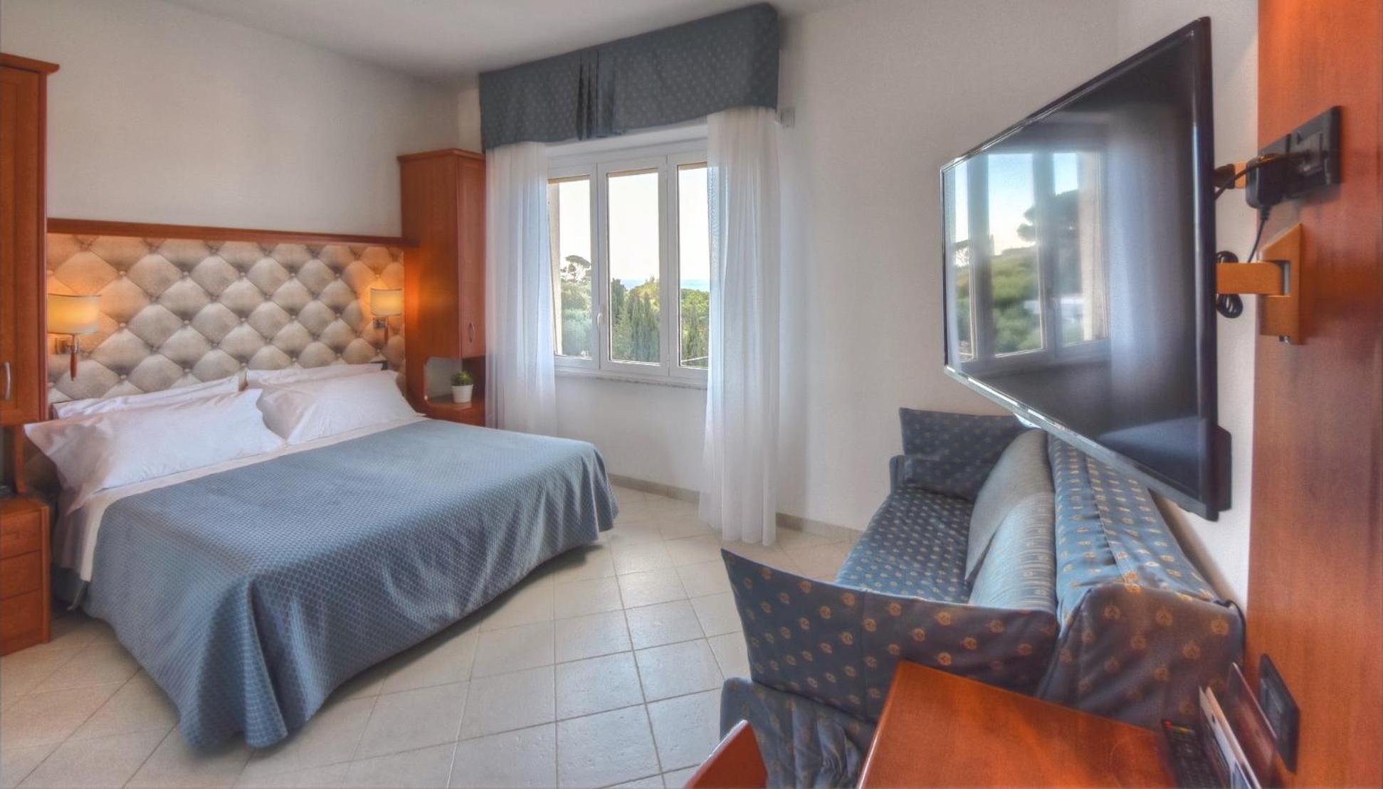 Hotel Noris Finale Ligure Exteriör bild