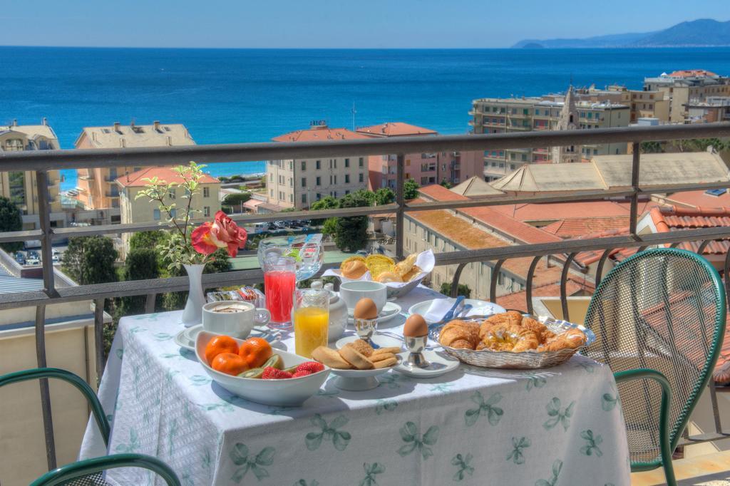 Hotel Noris Finale Ligure Exteriör bild
