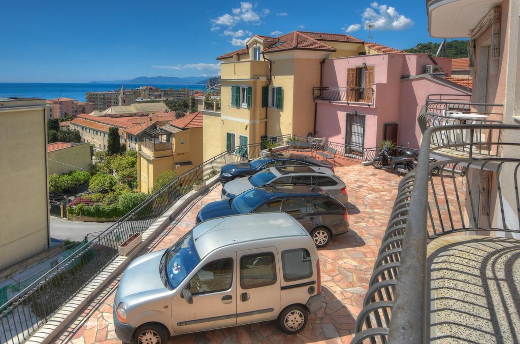 Hotel Noris Finale Ligure Exteriör bild